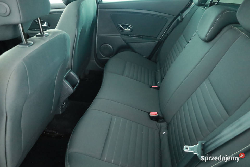 Renault Megane 12 TCe mazowieckie