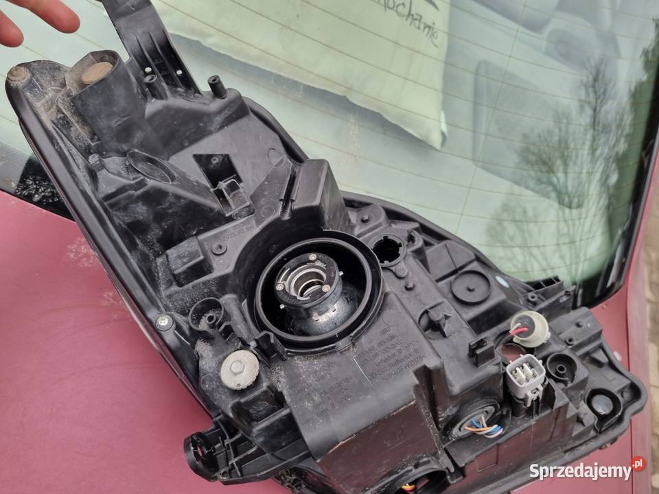 Lampa Lewa Przednia Led Lewy Przód Toyota Yaris małopolskie sprzedam