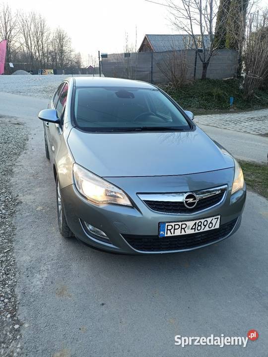 Opel Astra J 17 CDTI 110 Jawornik Polski