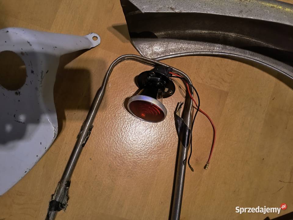 Triumph błotnik tylny lampka podpórka sprzedam