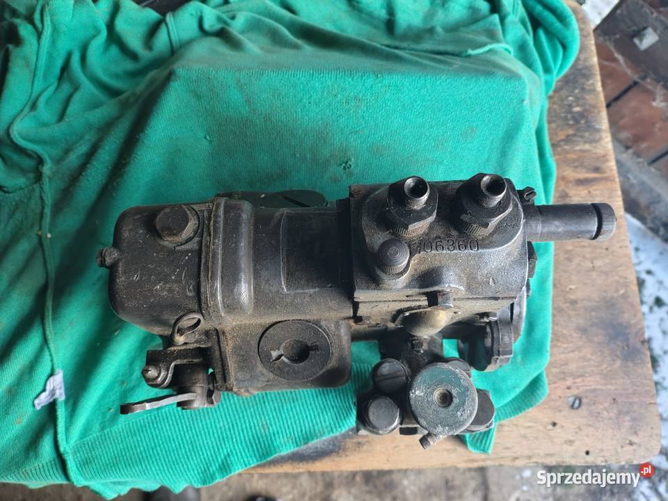 Pompa wtryskowa c328 Silnik i osprzęt Sędziszów Małopolski
