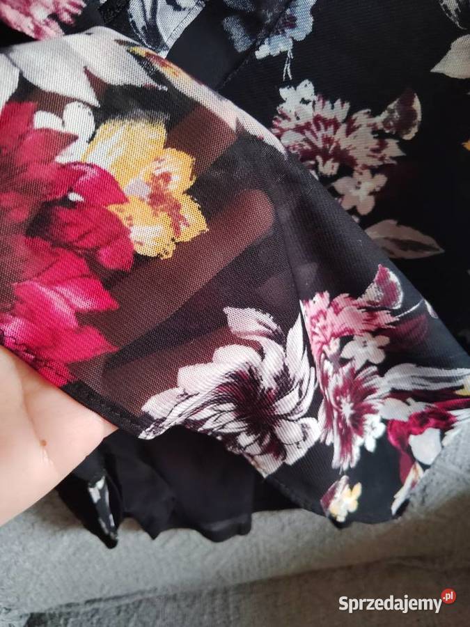 Ładna wizytowa bluzeczka warmińsko-mazurskie sprzedam