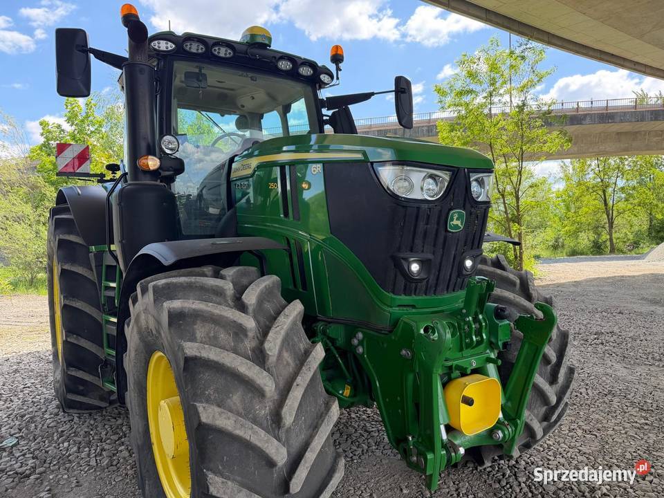 Ciągnik Rolniczy John Deere 6R 250 sprzedam