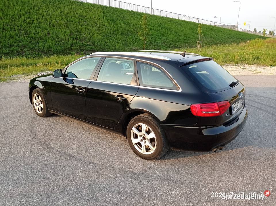 Audi A4 B8 kombi 20 16v TDI CR 368 bezwypadkowy mazowieckie Raszyn