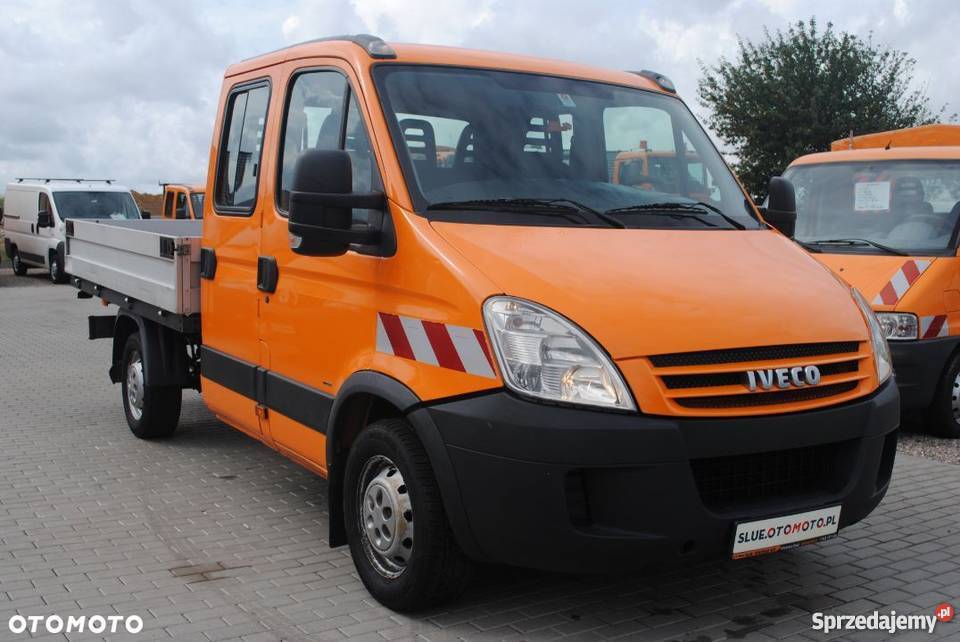 Iveco Daily Dubel Doka Brygadówka 6 Miejsc Hak bezwypadkowy Sierakowice sprzedam