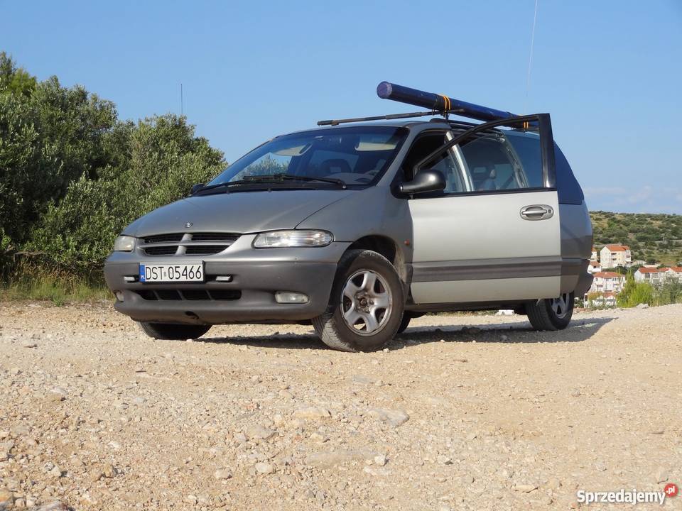 Chrysler Grand Voyager 38 AWD z LPG dodatki 7 dolnośląskie Strzelin