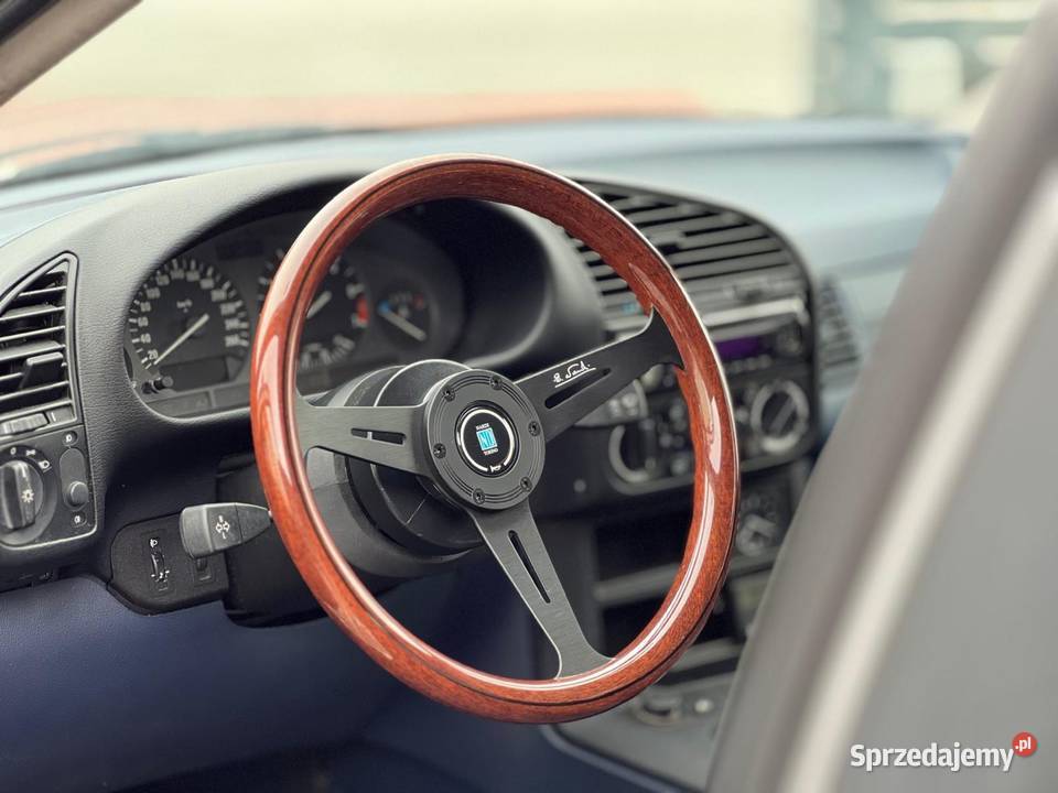 Bmw E36 320i Ideał bez rdzy w pierwszym lakierze immobilizer Ostrowiec Świętokrzyski