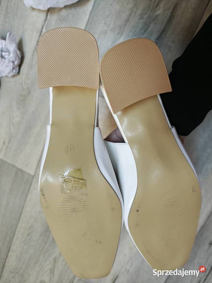 43 Białe ślubne czółenka wieczorowe z odkrytą Kraków