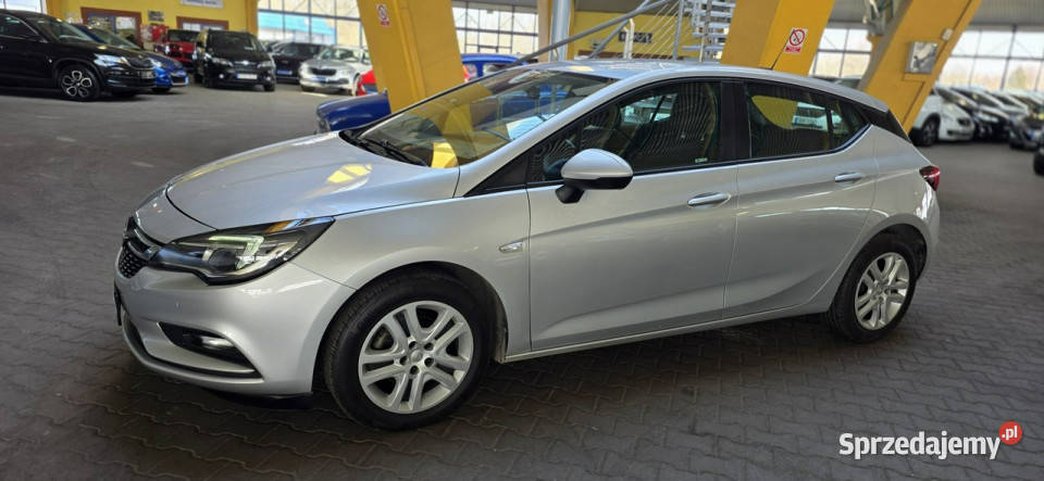 Opel Astra OPIS W podanej roczna gwarancja K ASR (kontrola trakcji) Mysłowice
