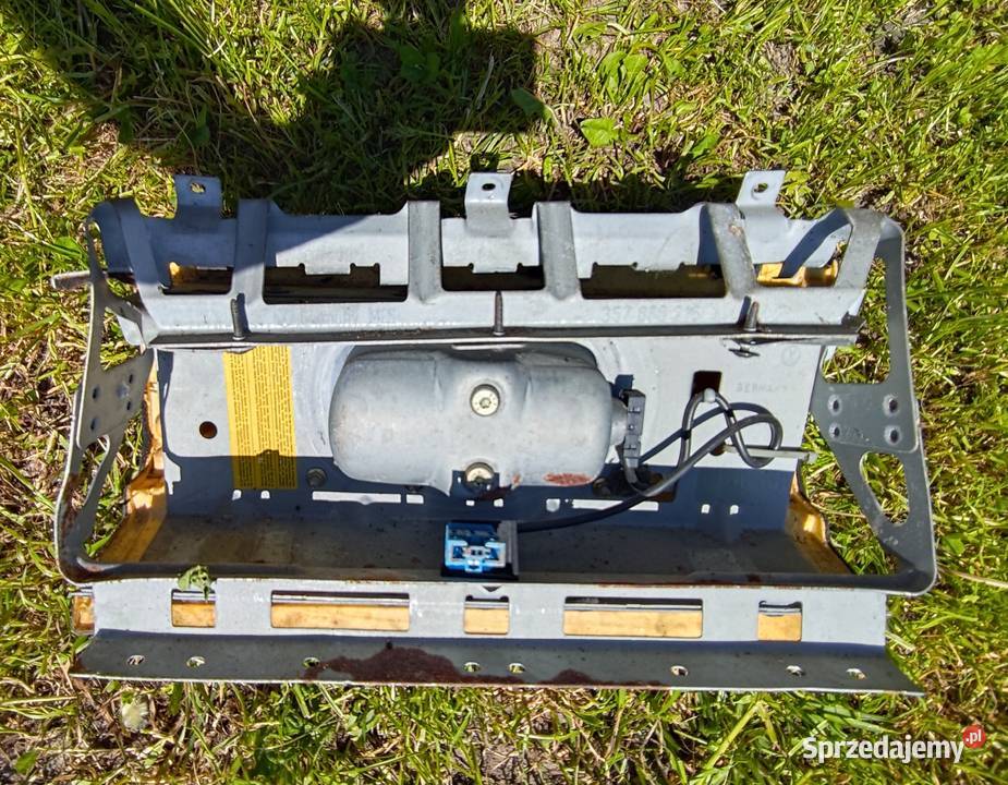 Airbag poduszka powietrzna prawa pasażera VW Rok produkcji 1995 Bakałarzewo