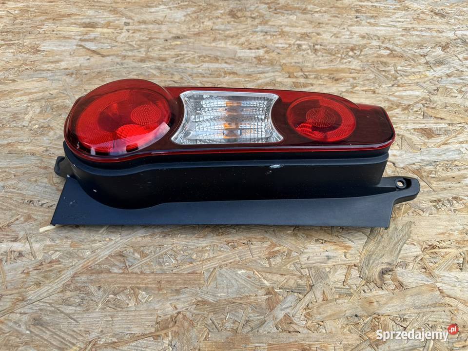 Lampa tył lewa LH peugeot partner Berlingo 3 III Rok produkcji 2016 Sieraków