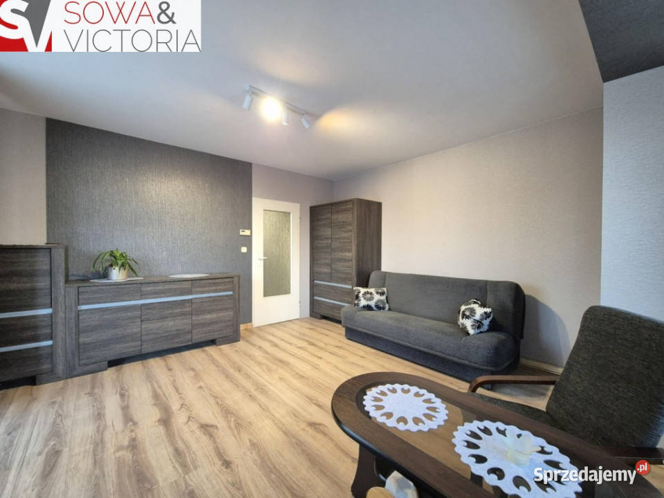 Umeblowana kawalerka z pięknym widokiem i Świebodzice sprzedam