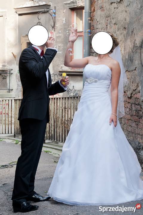 Wygodna i pięknie się prezentująca Suknia Ślubna Bielsko-Biała