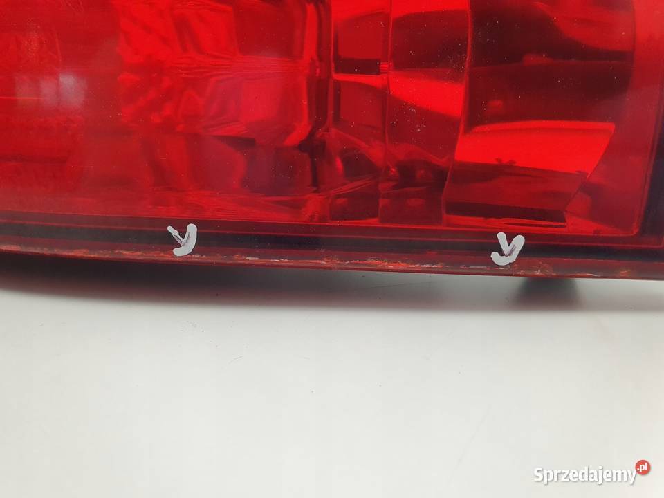 LAMPA PRAWA Fiat Stilo kombi 0107r TYLNA prawy osobowe Rudka