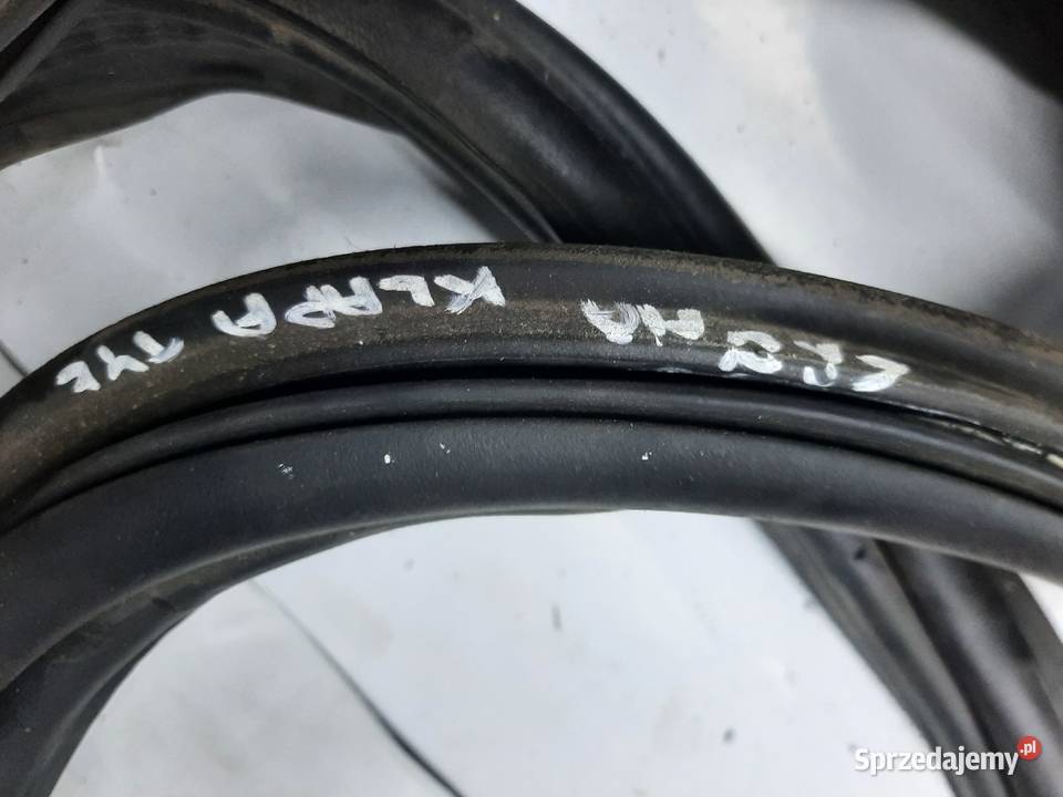 Opel Astra H GTC uszczelka klapy tylnej klapy łódzkie Ksawerów