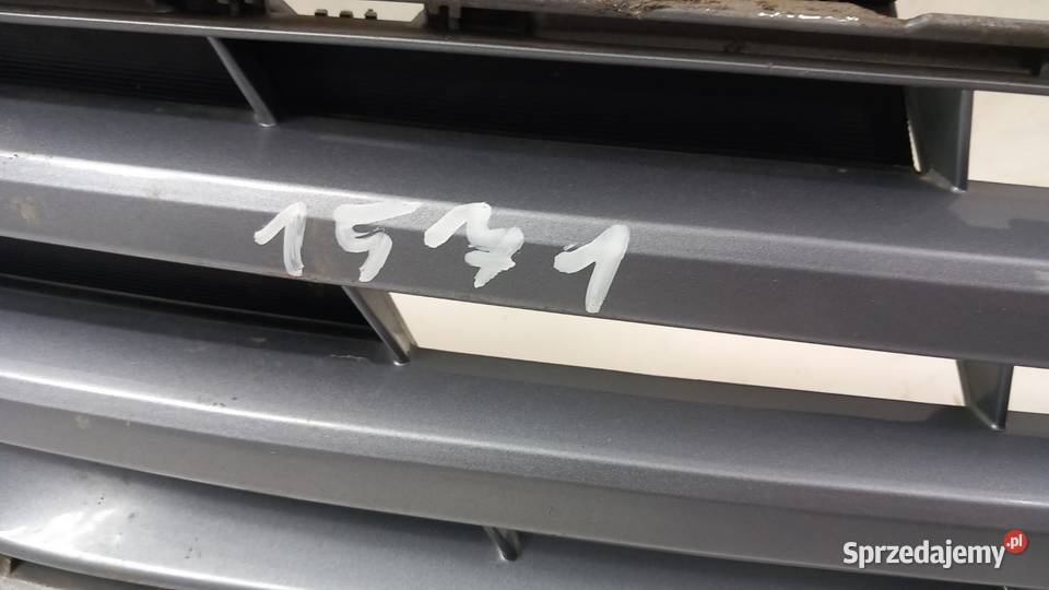 TOYOTA VERSO 20092013 ATRAPA GRILL 8T4 Zbierkowo