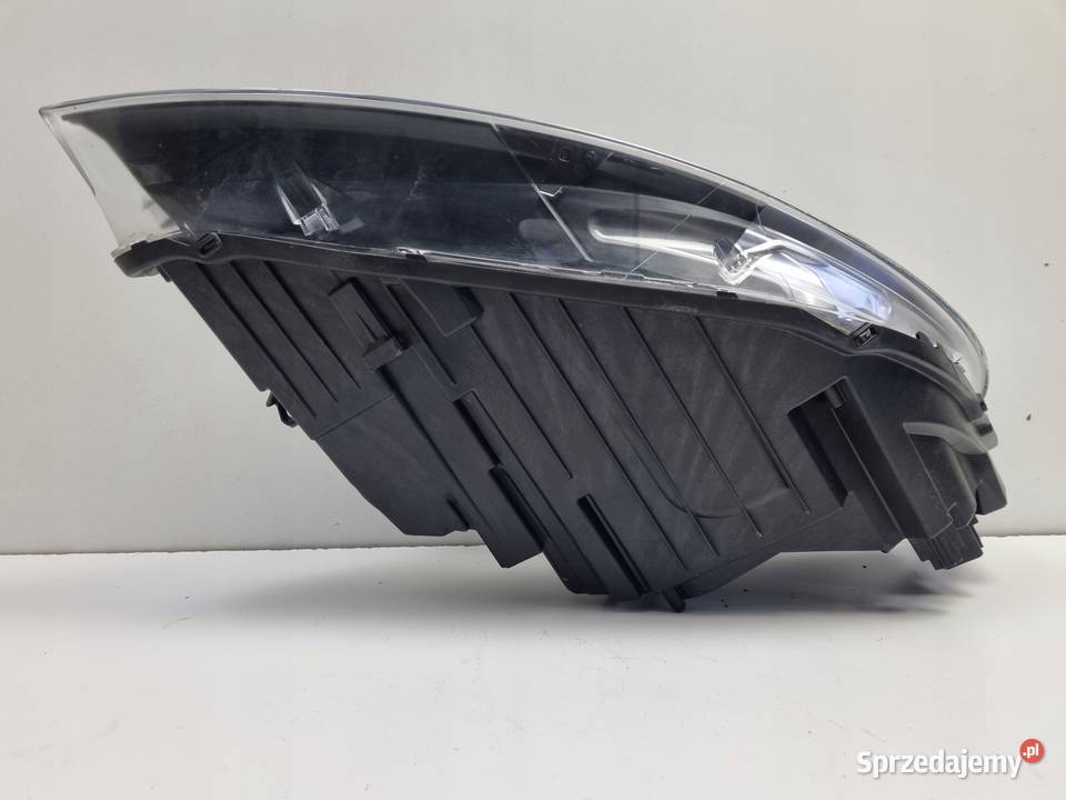 LAMPA LEWA Volvo V40 LIFT PRZEDNIA lewy przód osobowe