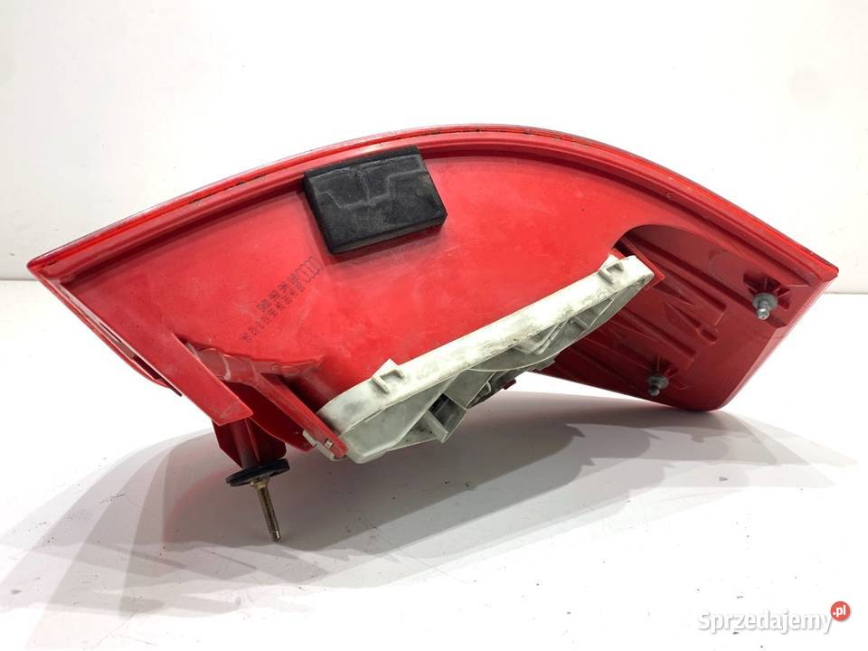 LAMPA LEWY TYŁ AUDI A3 8P 8P0945096 Hatchback osobowe