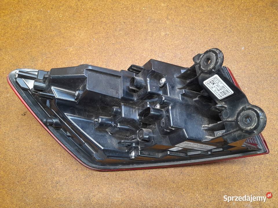 AUDI A4 B9 8W kombi lampa tylna lewa lewy tył Goleniów