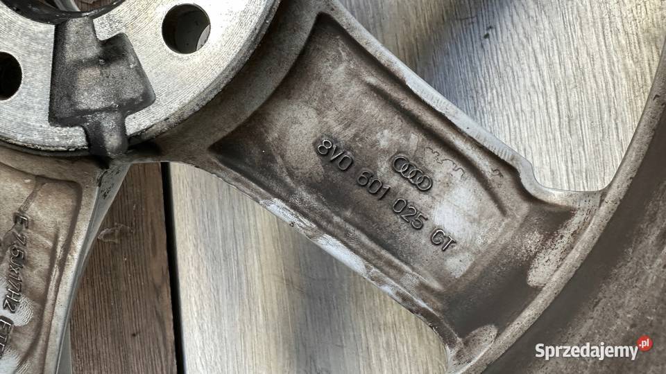 Audi A3 8V Srebrna Felga Aluminiowa 17 ET51 75J Gorzów Wielkopolski