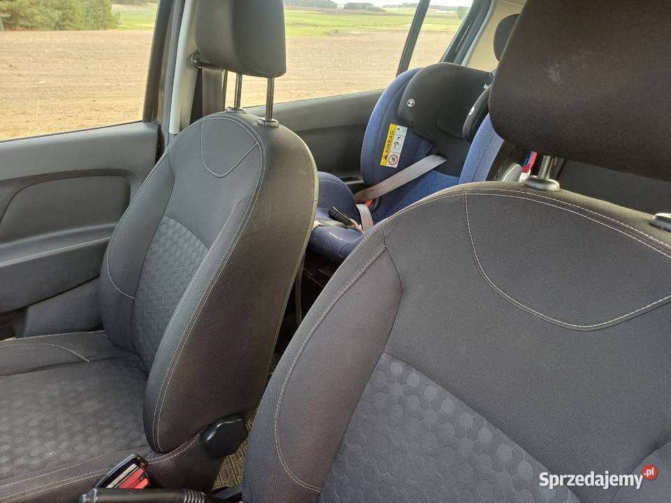 Sprzedam Dacia Sandero 15 dci dwa komplety opon 90KM Chojnice