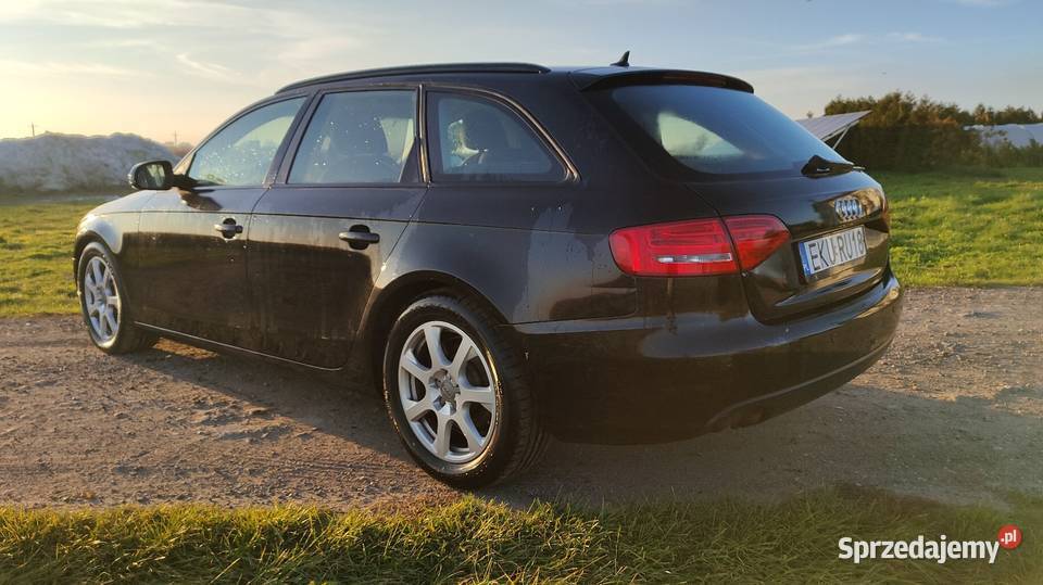 Sprzedam Audi A4 B8 Avant 20 TDI 143 2011 sprzedam