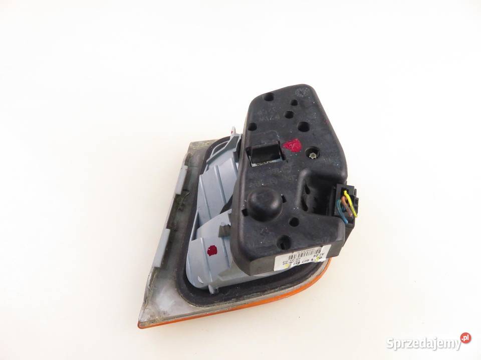 LAMPA LEWA TYLNA KLAPA BMW 3 E46 6907945 6907937 sprzedam