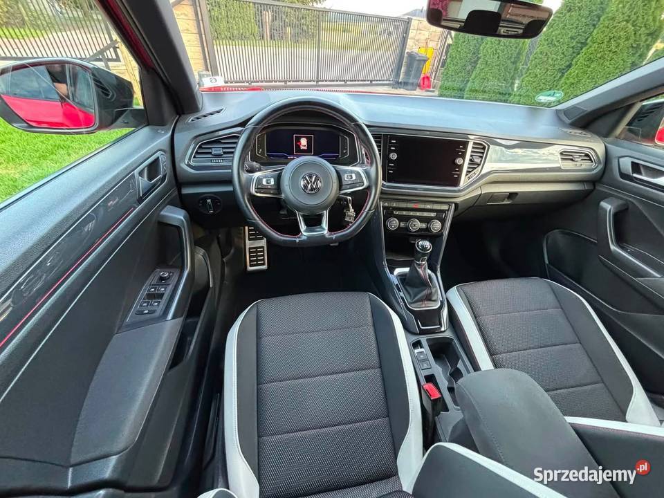 Volkswagen TRoc 15 Virtual Hak Zarejestrowany na przyciemniane szyby Jarosław