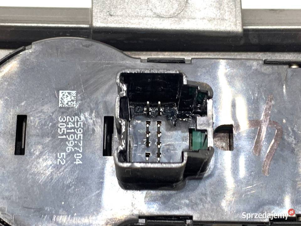 WŁĄCZNIK ŚWIATEŁ CHEVROLET ORLANDO 25957704 podkarpackie