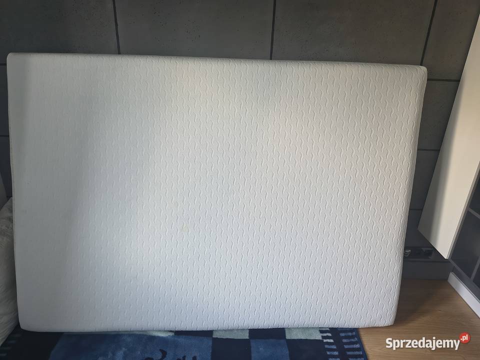 Materac z pianki termoelastycznej dwuosobowy 140 Lublin sprzedam