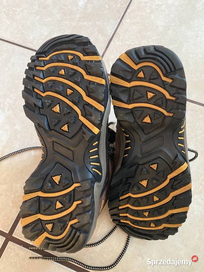 Buty zimowe chłopięce z kożuszkiem Łomża