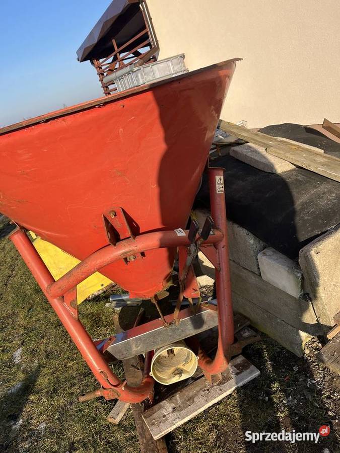 Rozsiewacz lejek Ślesin sprzedam