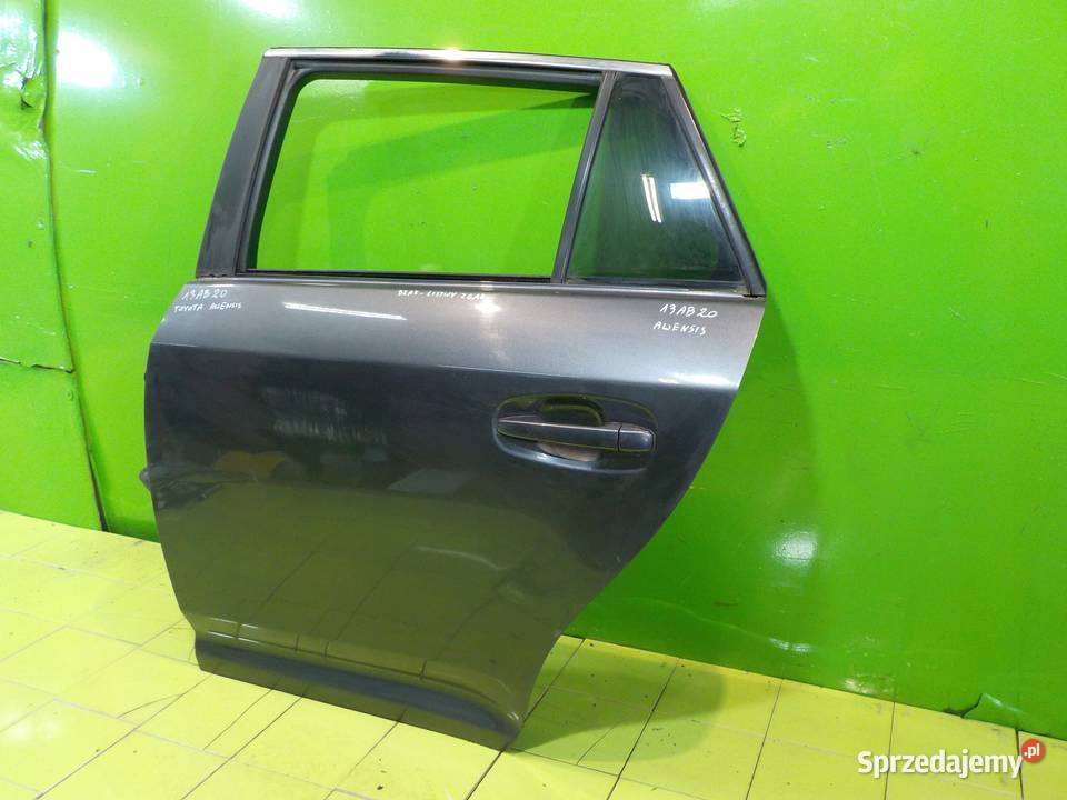 TOYOTA AVENSIS III T27 22 D4D 11r drzwi lewe tyl