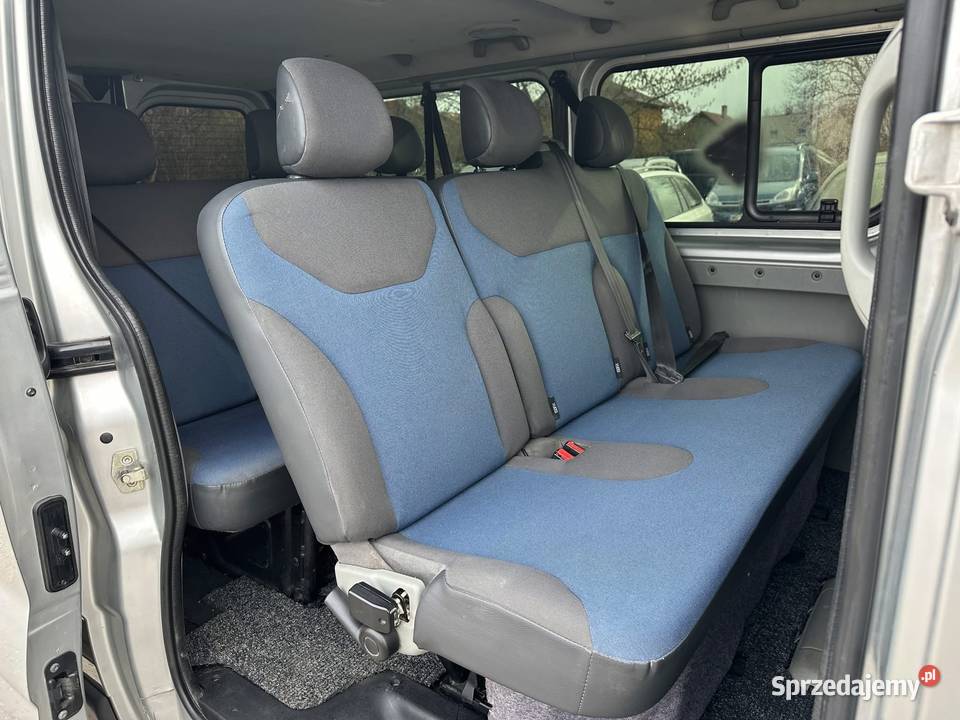 Renault Trafic 20 DCI9 miejscKlima na tyłSalon