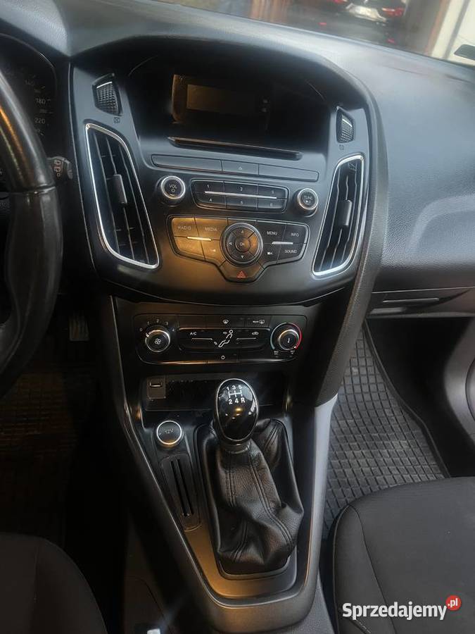 Zadbany Focus z niezawodnym silnikiem Duratec 1596cm3 Ford