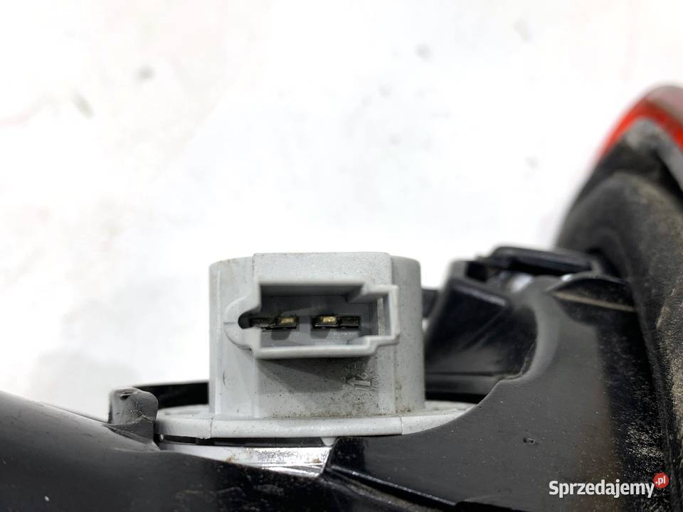 LAMPA TYŁ LEWA WEWNĘTRZNA OPEL CORSA E 39012623