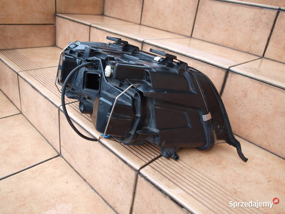 Audi A6 C5 lampa lewa przód xenon 1997 2001r Oświetlenie wielkopolskie Kalisz