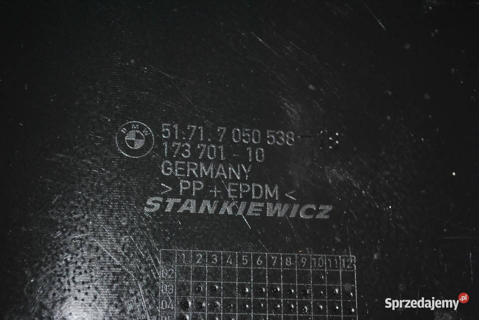 Osłona wnęki koła dolna prawa BMW E60 E61 E60LCI śląskie Poręba
