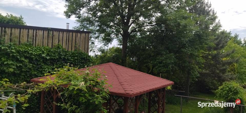 Malowanie dachów montaż gontów bitumicznych papy