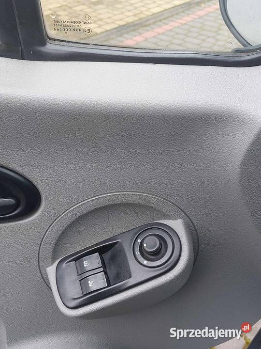 Sprzedam Renault Master Laweta Motoryzacja