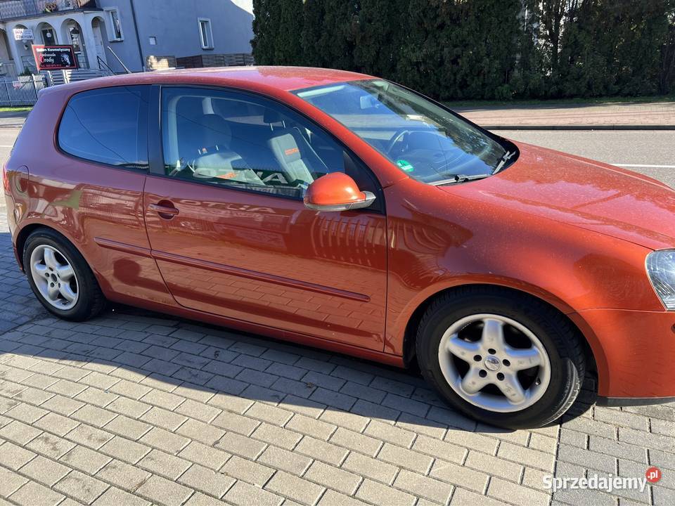 Volkswagen Golf lakier metallic Mława