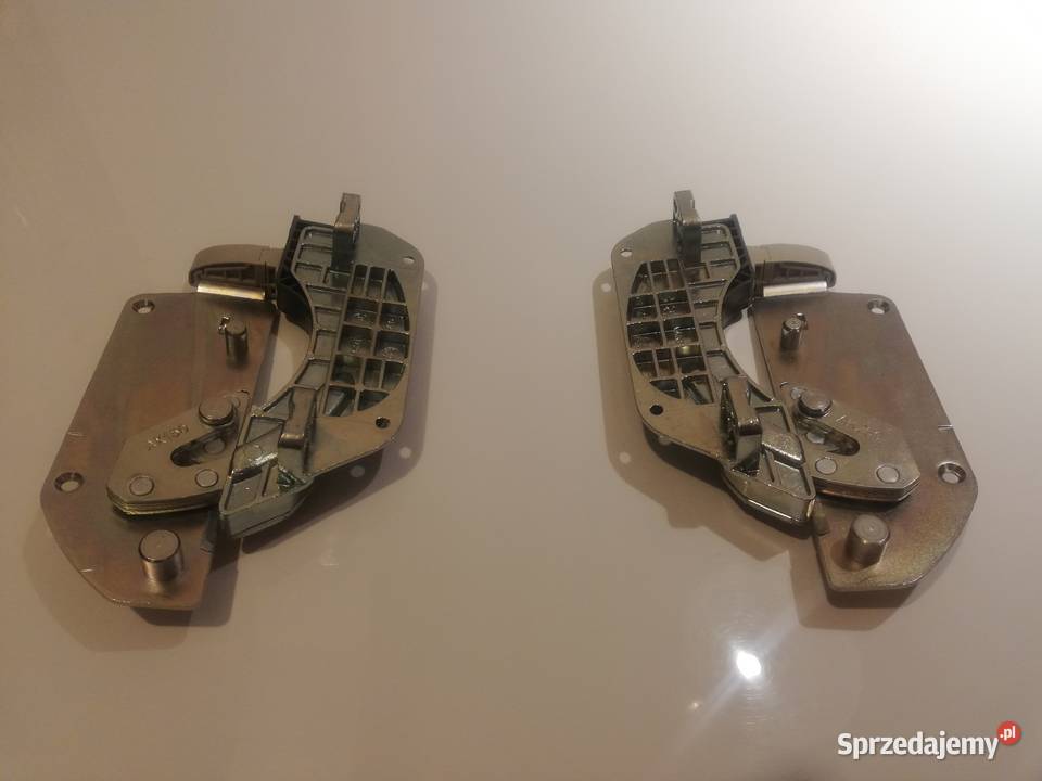 Zawiasy zawias do okna dachowego PVC FAKRO Nowy Sącz