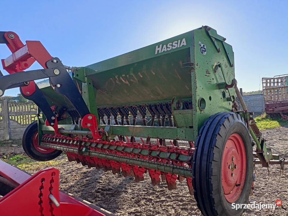 Siewnik zbożowy hassia dk300 szerokość 3m Pilica sprzedam