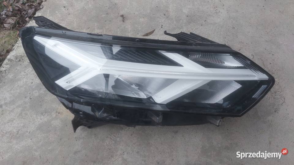 DACIA SANDERO LOGAN III LAMPA PRZEDNIA PRAWA LED