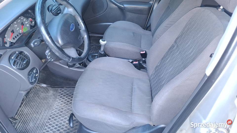 Ford Focus 148 przebiegu benzyna Dębno Polskie sprzedam