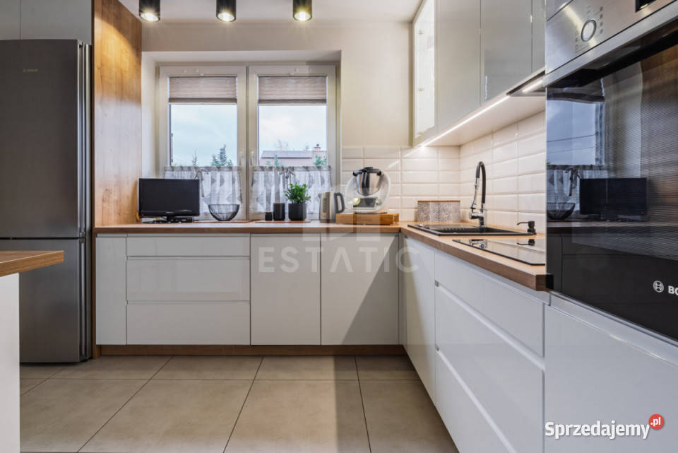 Dom wolnostojący 200m2 Straszyn Tęczowa sprzedam