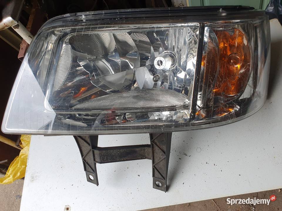 Lampa przednia lewa vw t5 Lampy przednie Białobrzegi