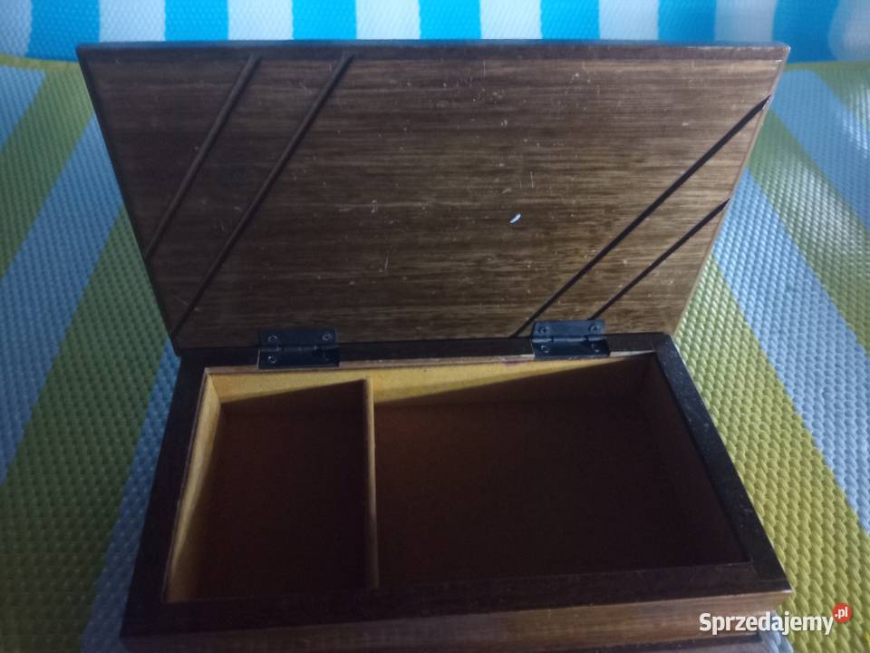 Pudełko sprzedam Borówno