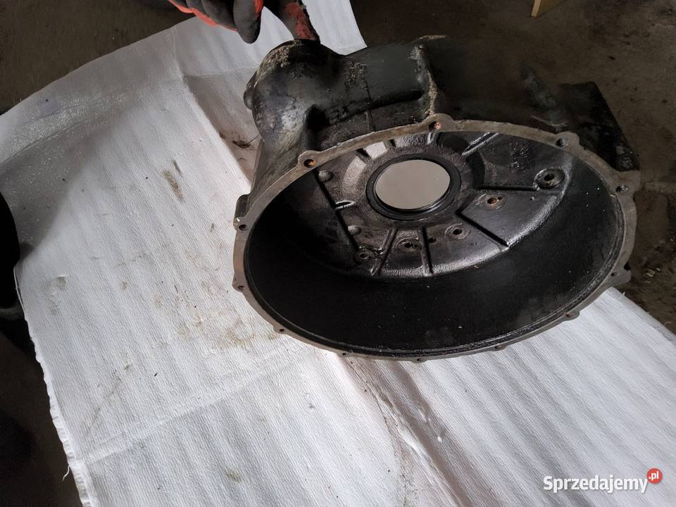 Miska olejowa do Ursusa C 360 żeliwna