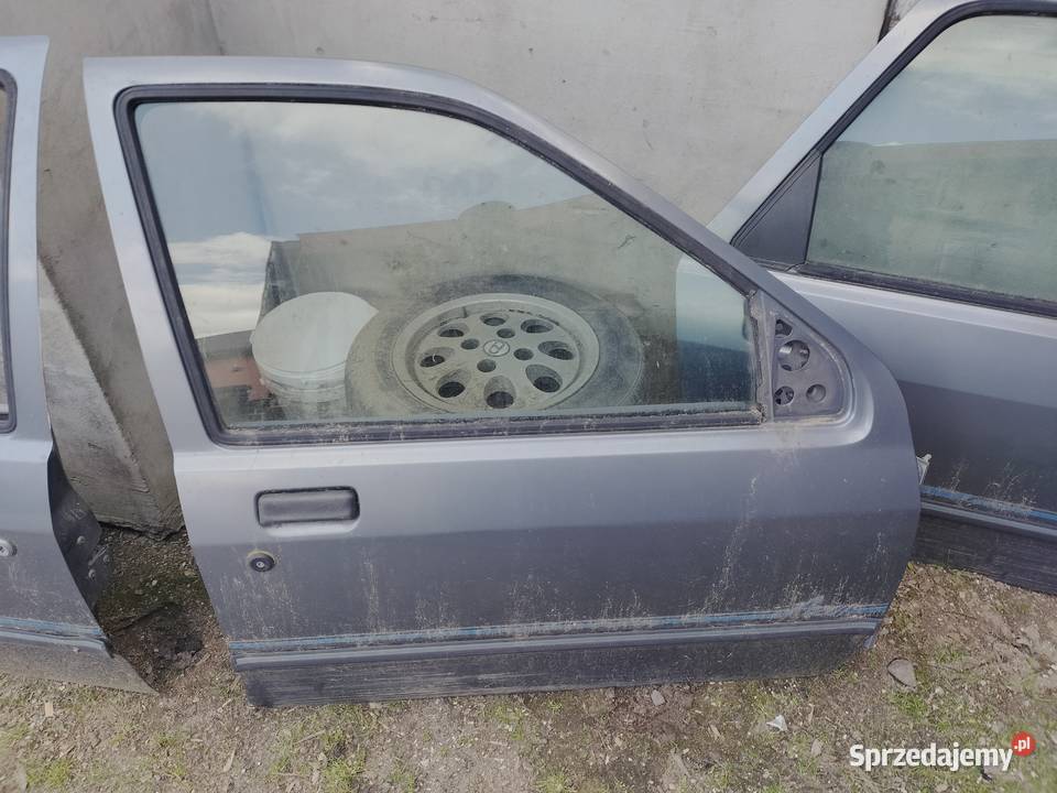 FORD SIERRA DRZWI PRZWE PRZEDNIE PRAWY PRZÓD Kamień-Kolonia